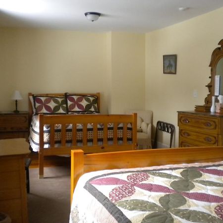 The Sterling Inn Caratunk 외부 사진